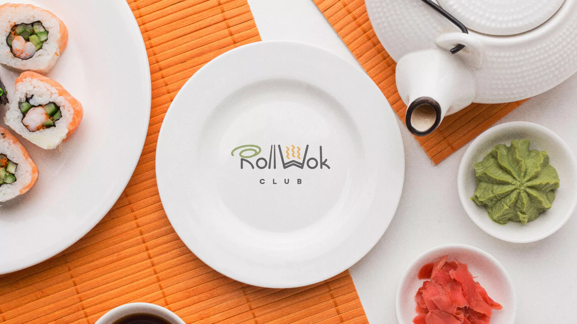 Разработка логотипа и фирменного стиля суши-бара «Roll Wok Club» в Емве